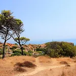 Διαμέρισμα Cool Grey Αλμπουφέιρα